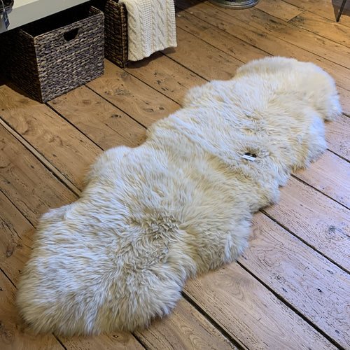 Double Oyster sheepskin rug