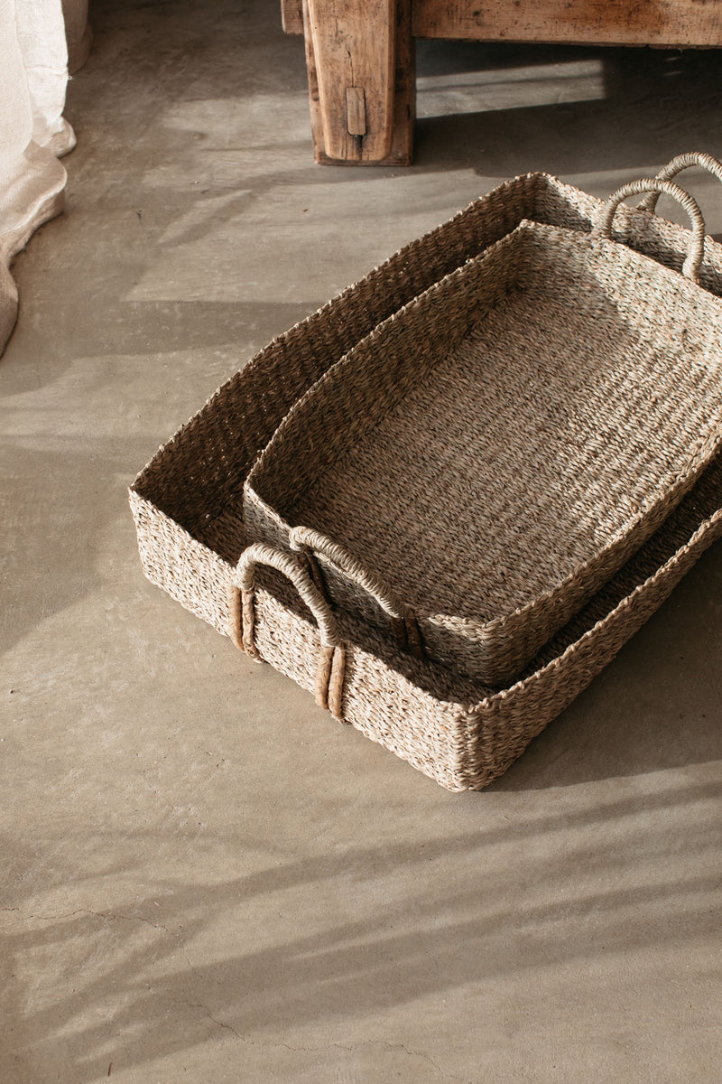 Set Of 2 Seagrass Trays With Plaited Handles