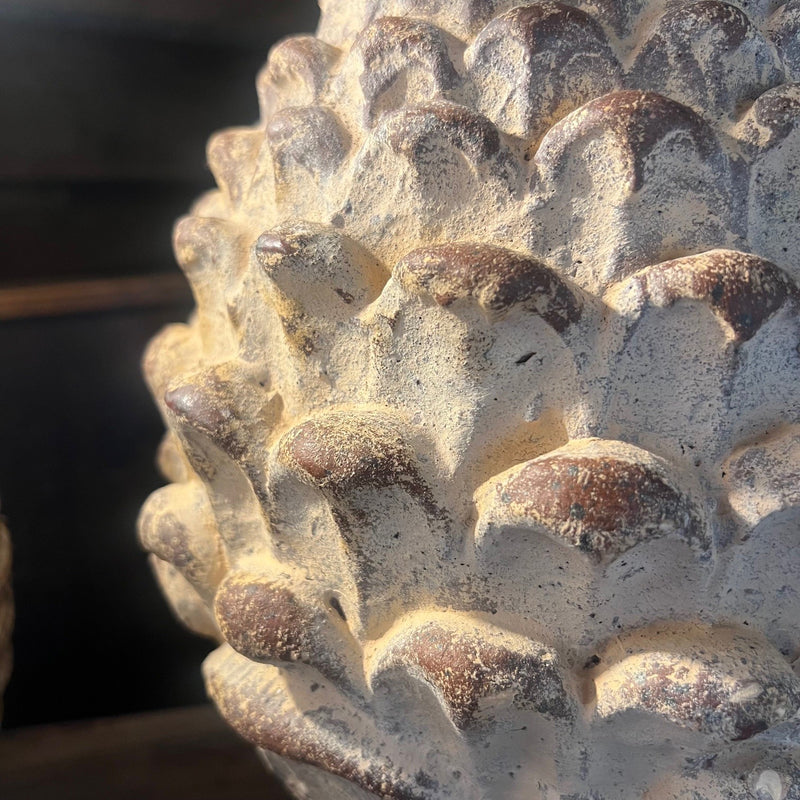 Rustic Stone Effect Artichoke