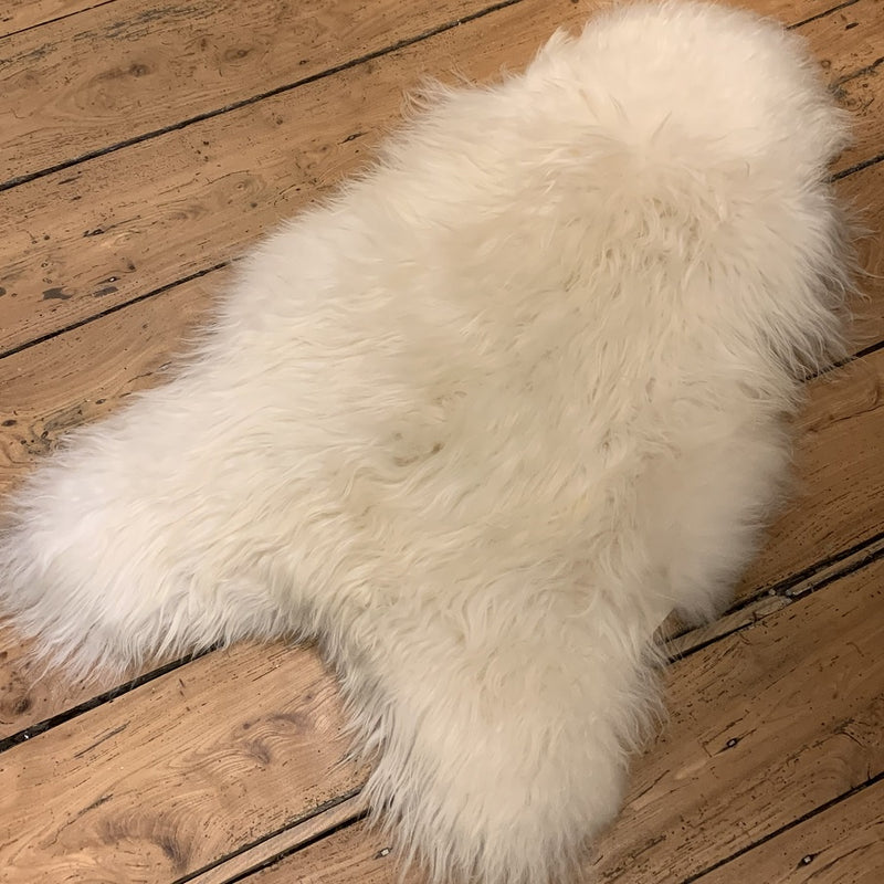 Natural white icelandic sheepskin