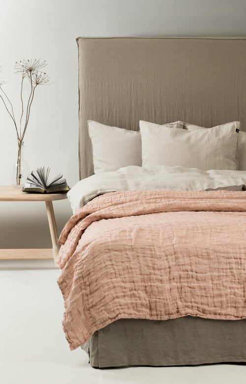 Himla Nude/Natural Hannelin Bedspread