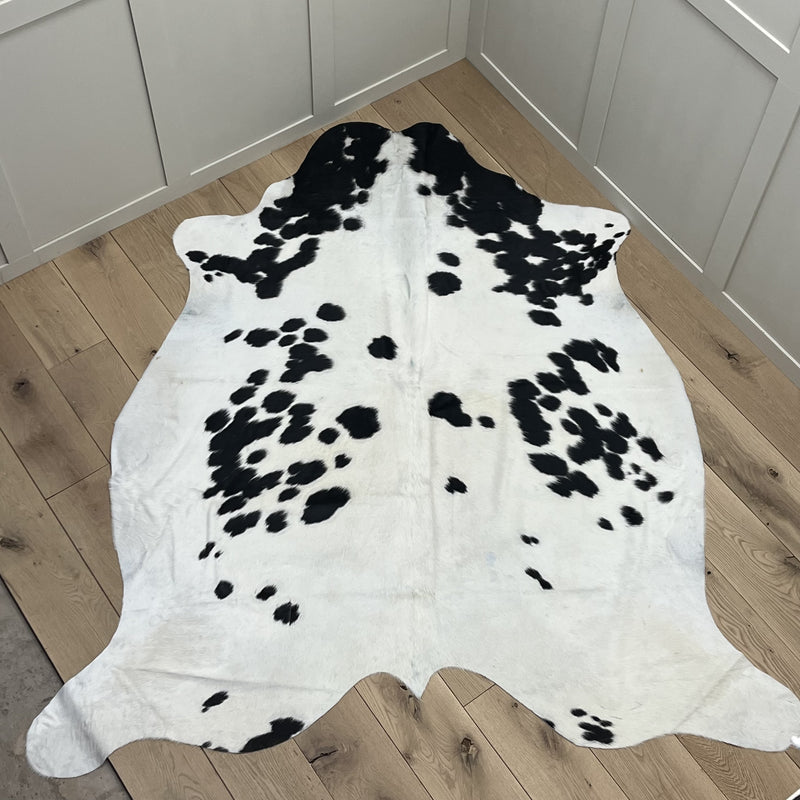 Cowhide Large 16016