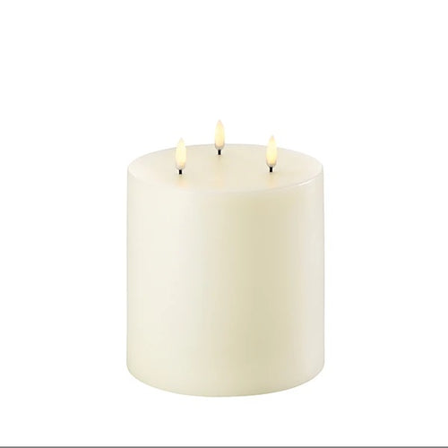 Uyuni Ivory triple flame LED pillar candle