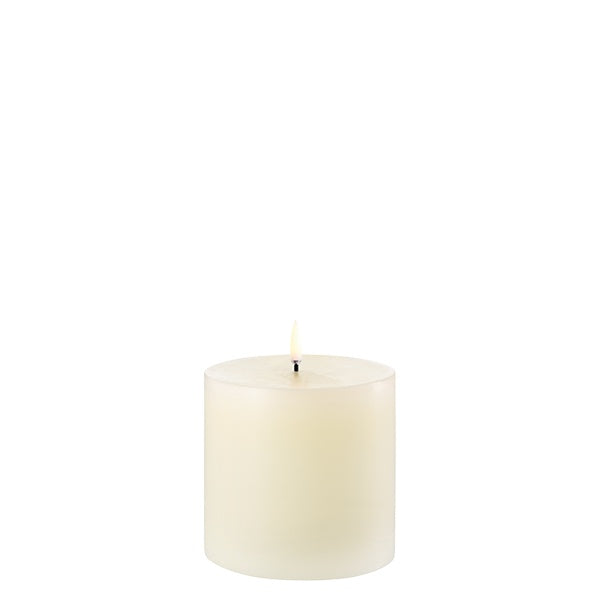 Uyuni 10x10cm Led Ivory Candle