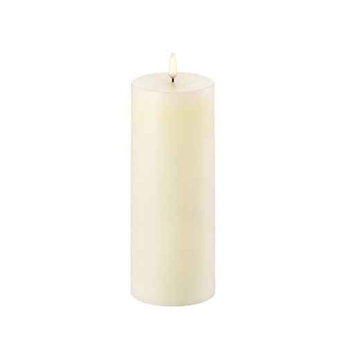 Uyuni Ivory LED pillar candle 7.8x20cm